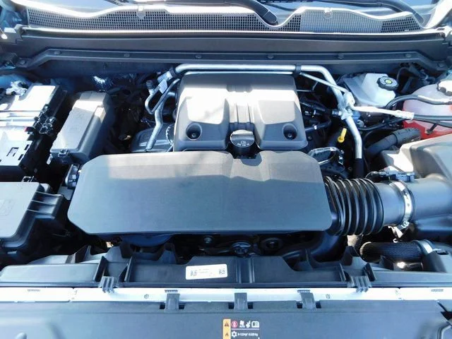 2025 Chevrolet Colorado Z71 - Photo 38