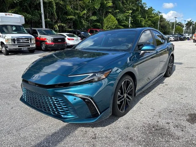 Used 2026  Toyota XSE image 5