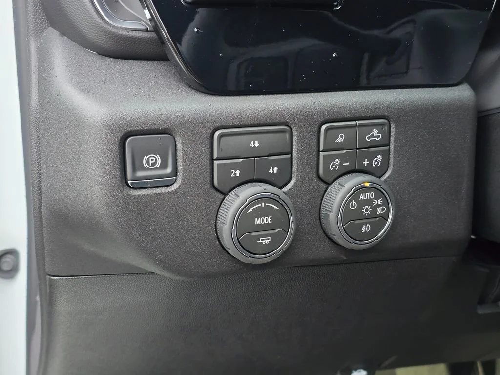 2026 Chevrolet Silverado 3500 HD LT - Photo 24