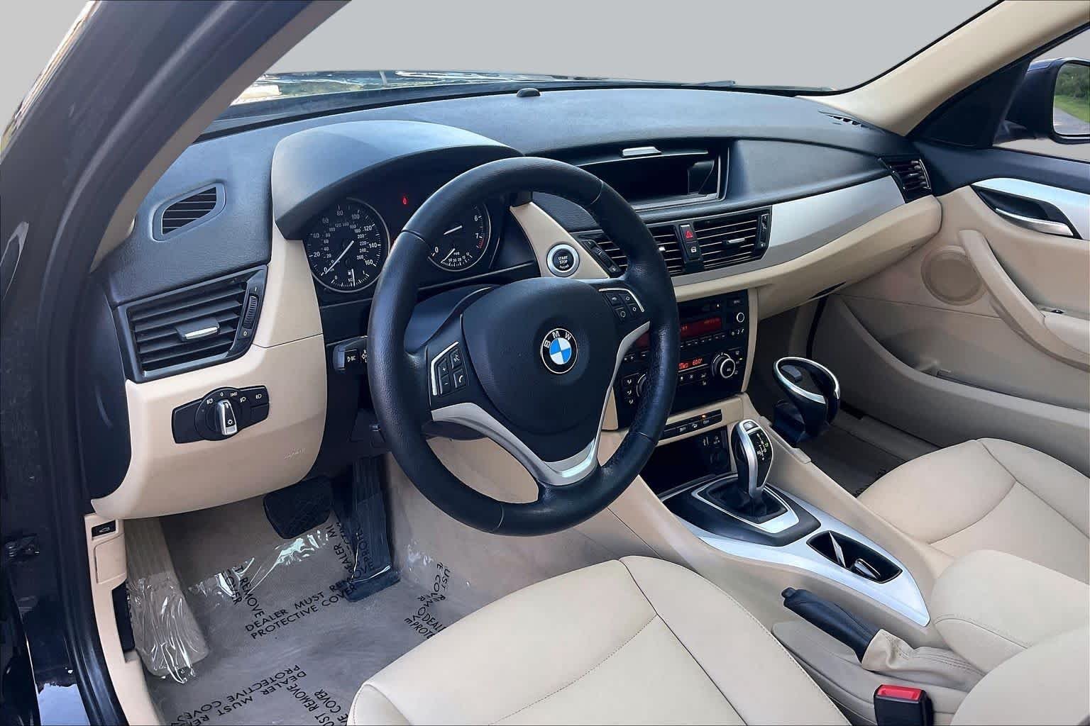 Used 2014 Black Sapphire Metallic BMW xDrive28i image 17