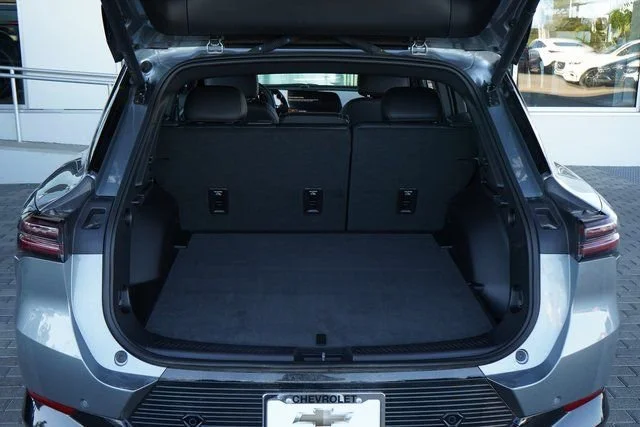 2025 Chevrolet Equinox EV LT - Photo 18