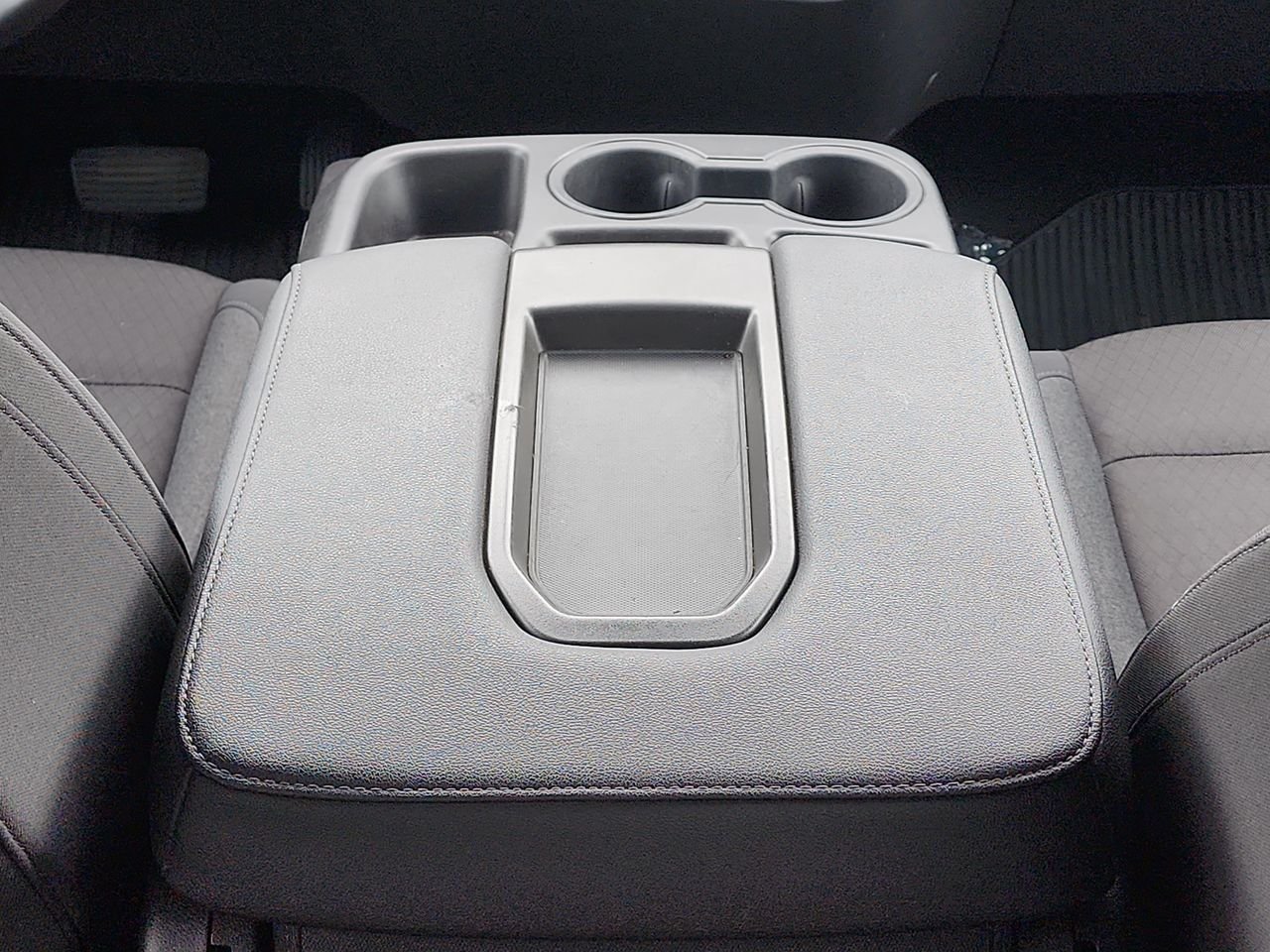 Used 2024 Slate Gray Metallic Chevrolet LT image 20