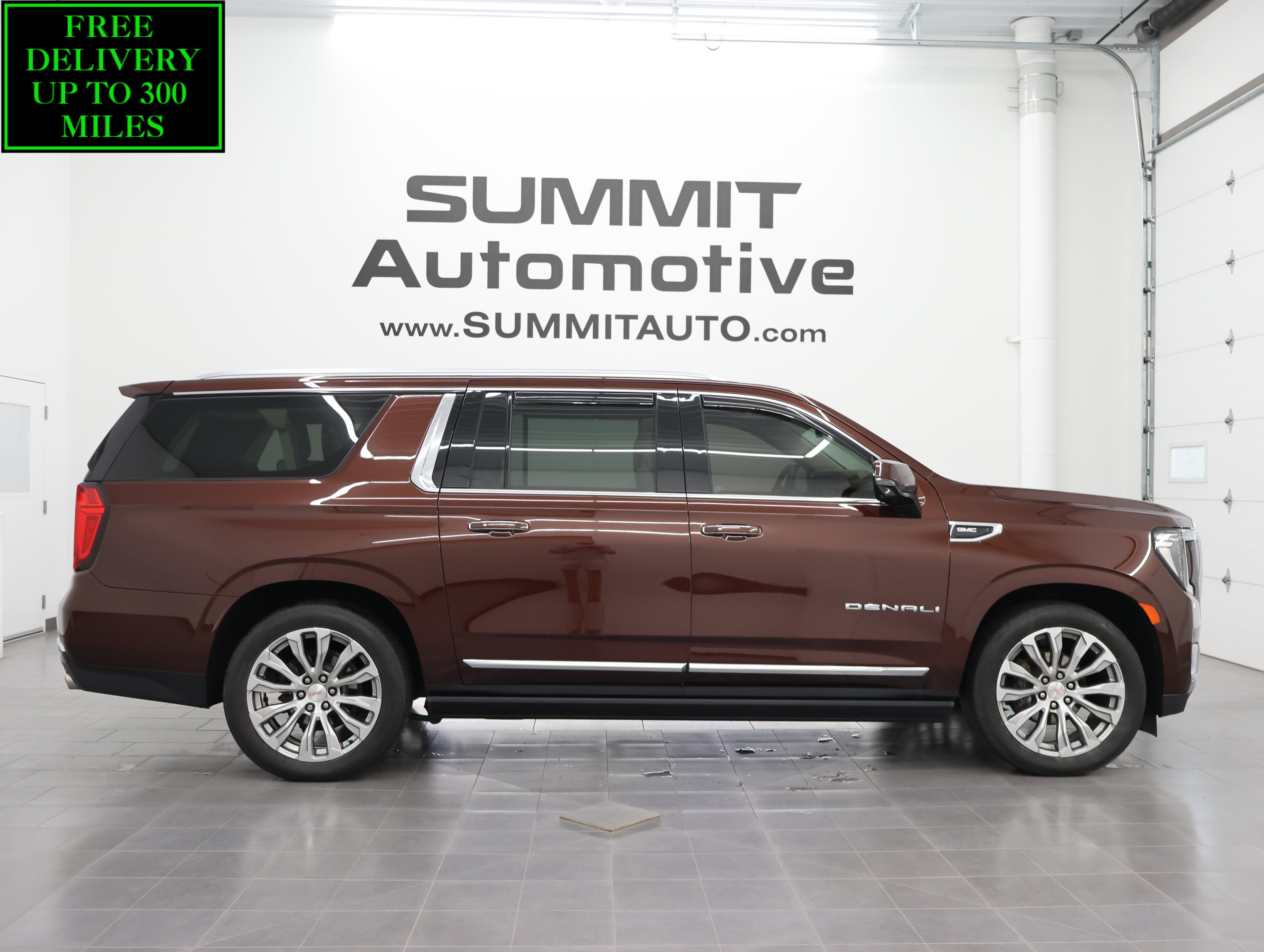 Used 2022 Redwood Metallic GMC Denali image 1