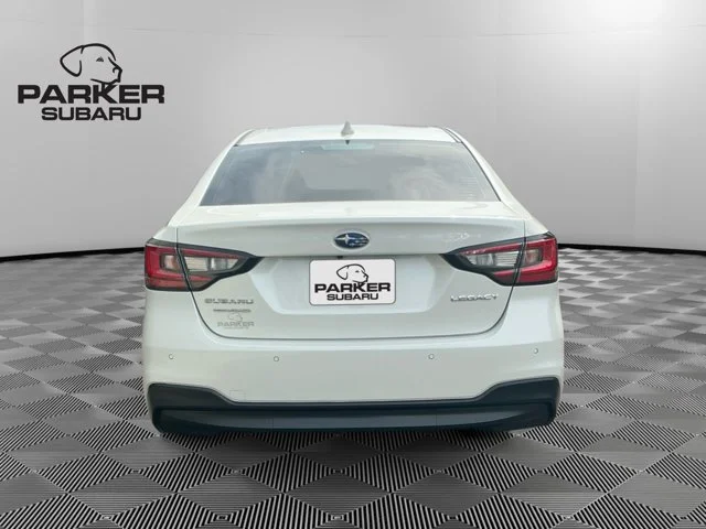 Used 2022 Crystal White Pearl Subaru Limited image 4
