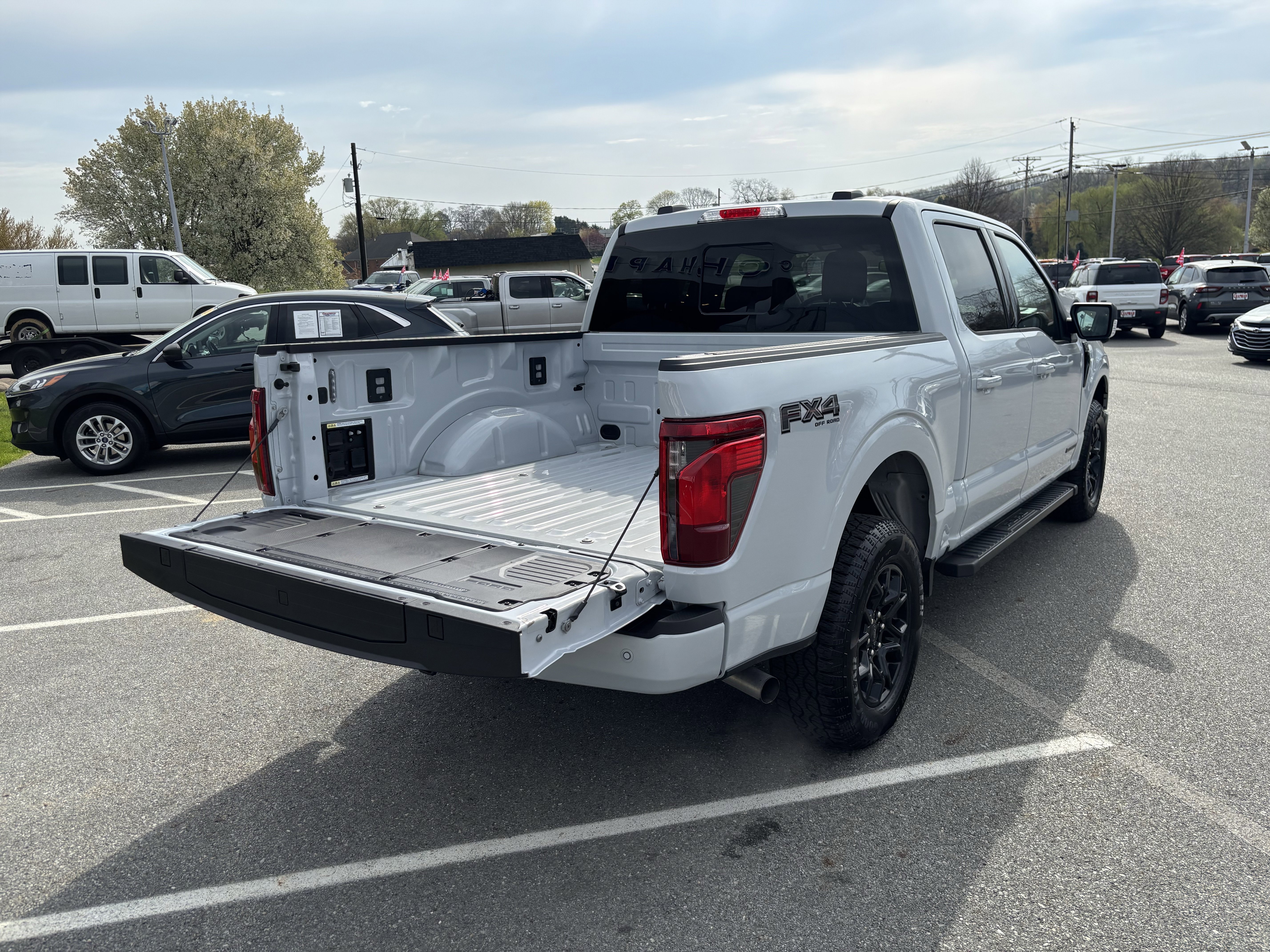 2025 Ford F-150 XLT - Photo 33
