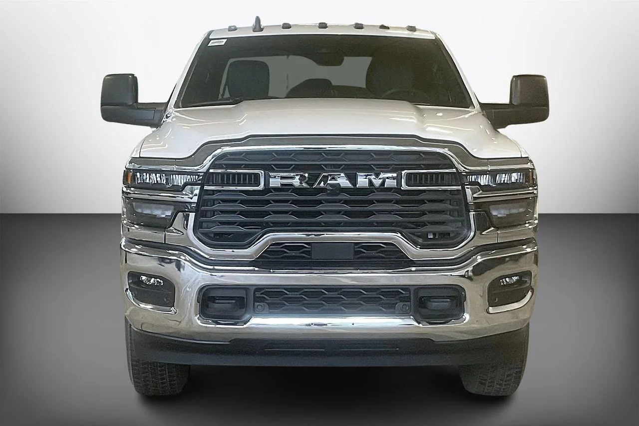 New 2026 Bright White Clear-Coat Exterior Paint RAM Tradesman image 3