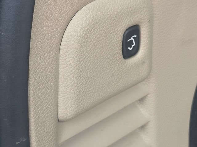 Used 2020 Slate Blue Pearlcoat Jeep Limited image 33
