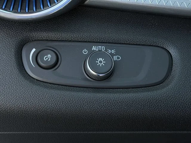 2026 Chevrolet Trax LT - Photo 17