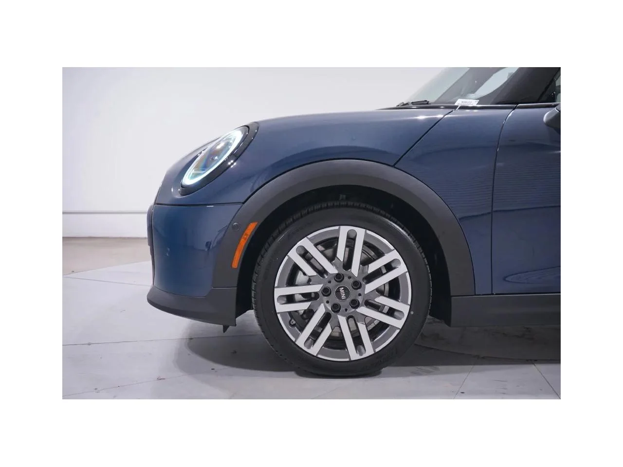 New 2027 Indigo Sunset Blue Metallic MINI SIGNATURE PLUS image 2