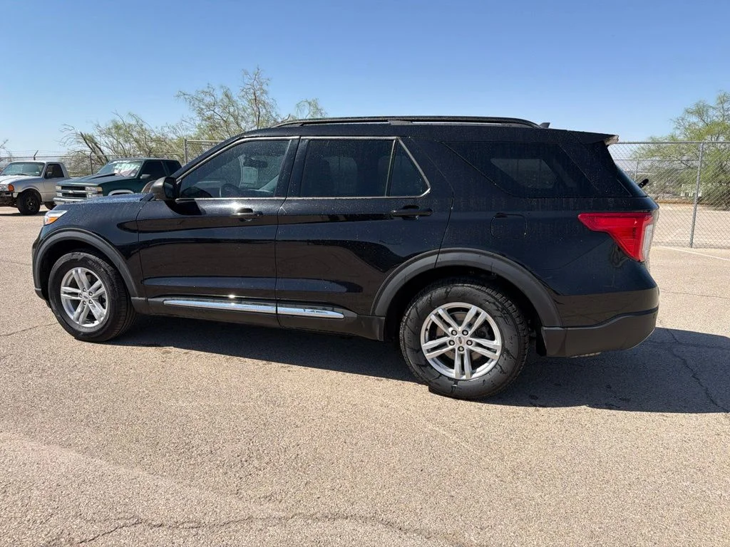 Used 2023 Black Ford XLT image 5