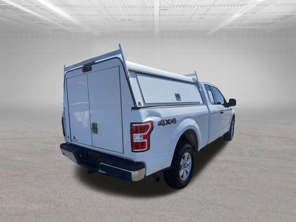 Used 2018 White Ford XLT image 3