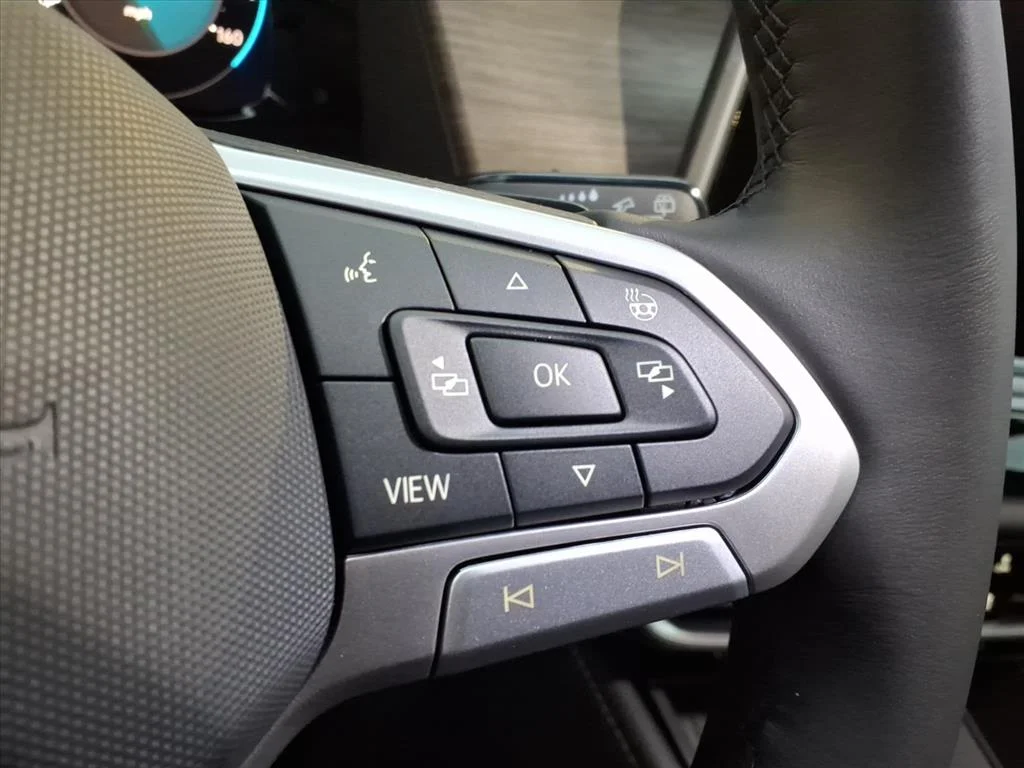 New 2026 Deep Black Pearl Volkswagen 2.0T SEL PREMIUM R-LINE 4 image 15