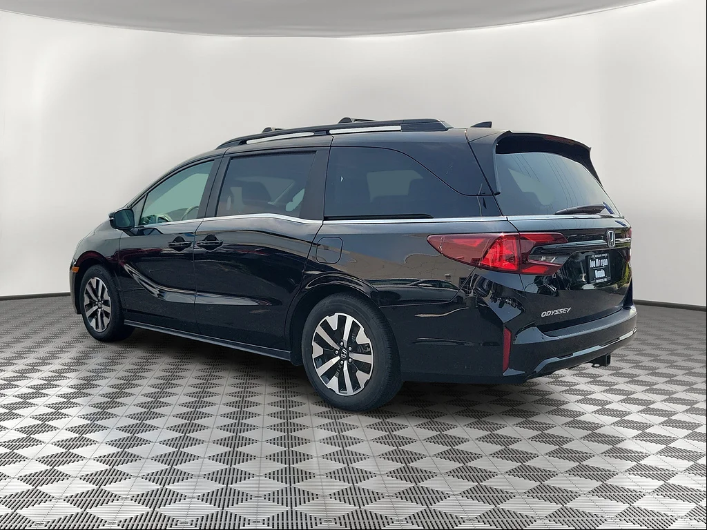 Certified Used 2026 Crystal Black Pearl Honda EX-L image 4