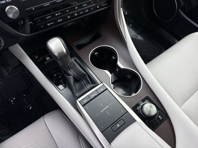 2021 Lexus RX 350 - Photo 21