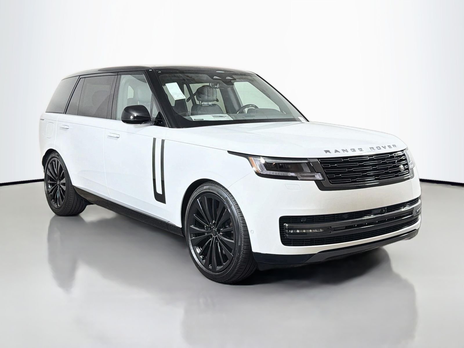New 2026 Fuji White LAND ROVER SE 7 Seats image 7