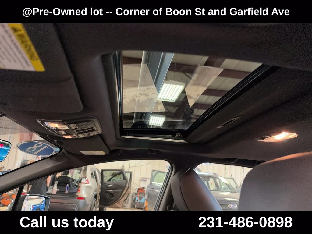 Used 2018 Blue Subaru Limited image 13