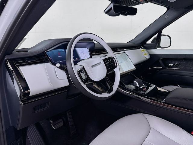 New 2026 Fuji White Land Rover Dynamic SE image 9