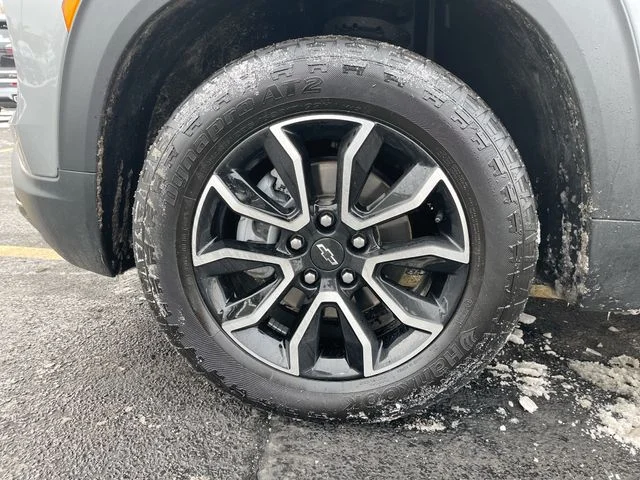 Certified Used 2024 Gray Chevrolet ACTIV image 32