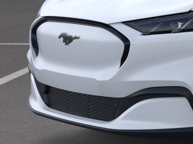 New 2026 Star White Metallic Tri-coat Ford Premium image 18