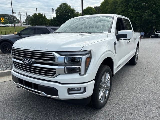 New 2026 Star White Metallic Tri-Coat Ford Platinum image 4