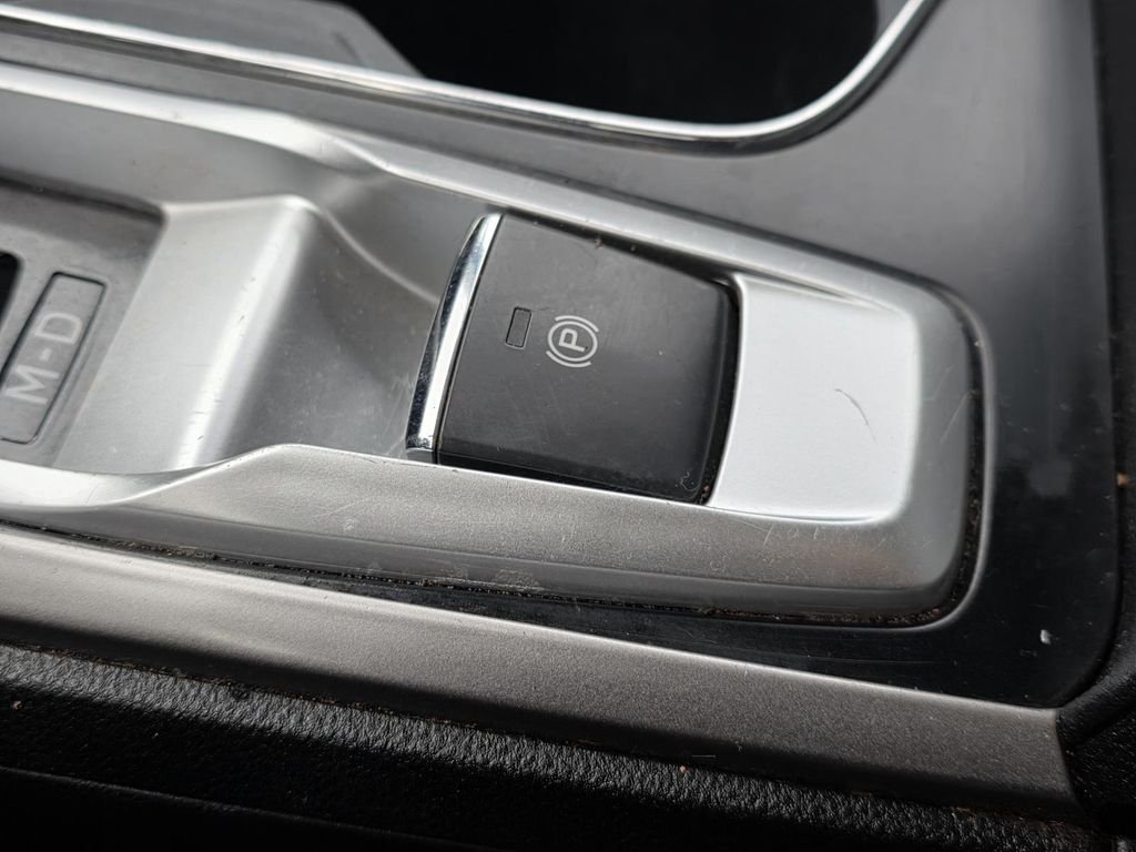 Used 2022 Gray Subaru Limited image 27