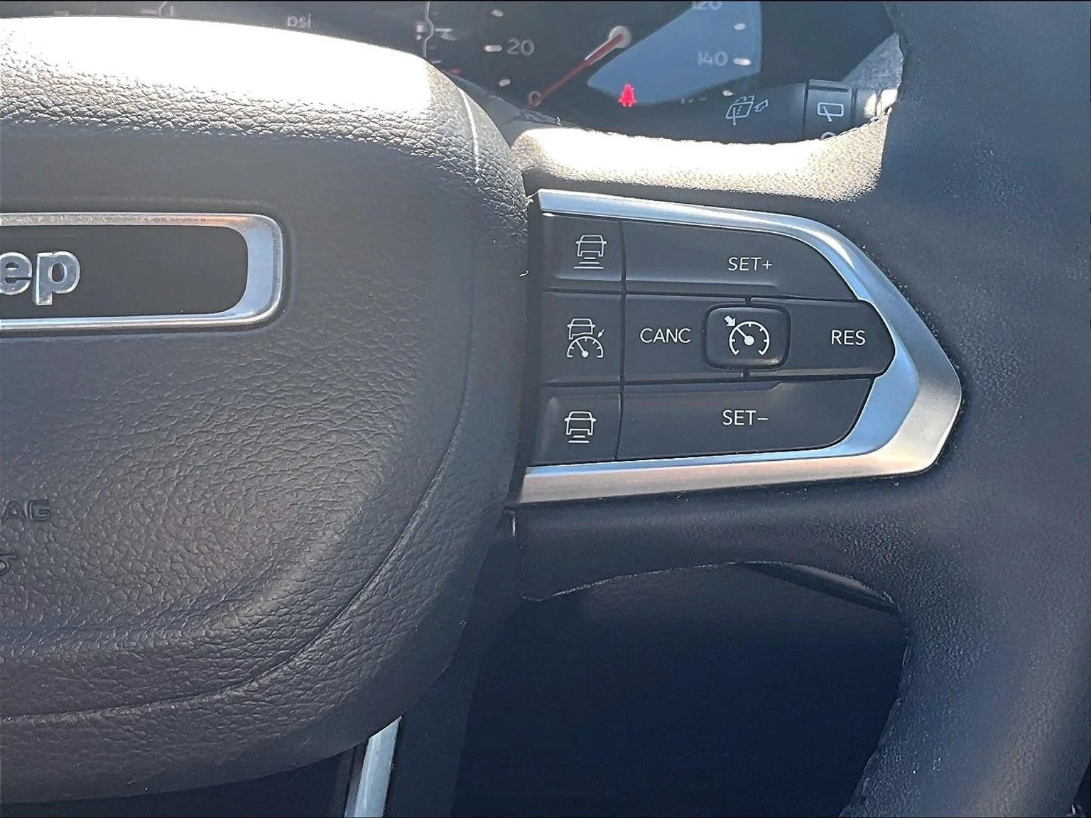 Used 2023 Black Jeep Latitude image 20