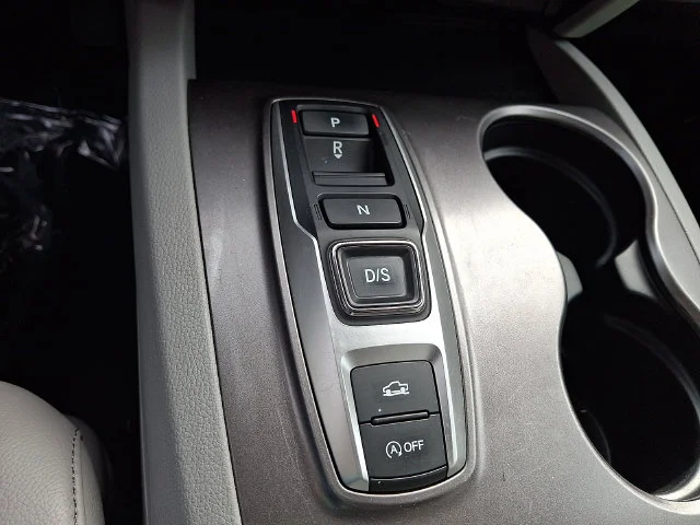 Used 2020 Silver Honda RTL image 16