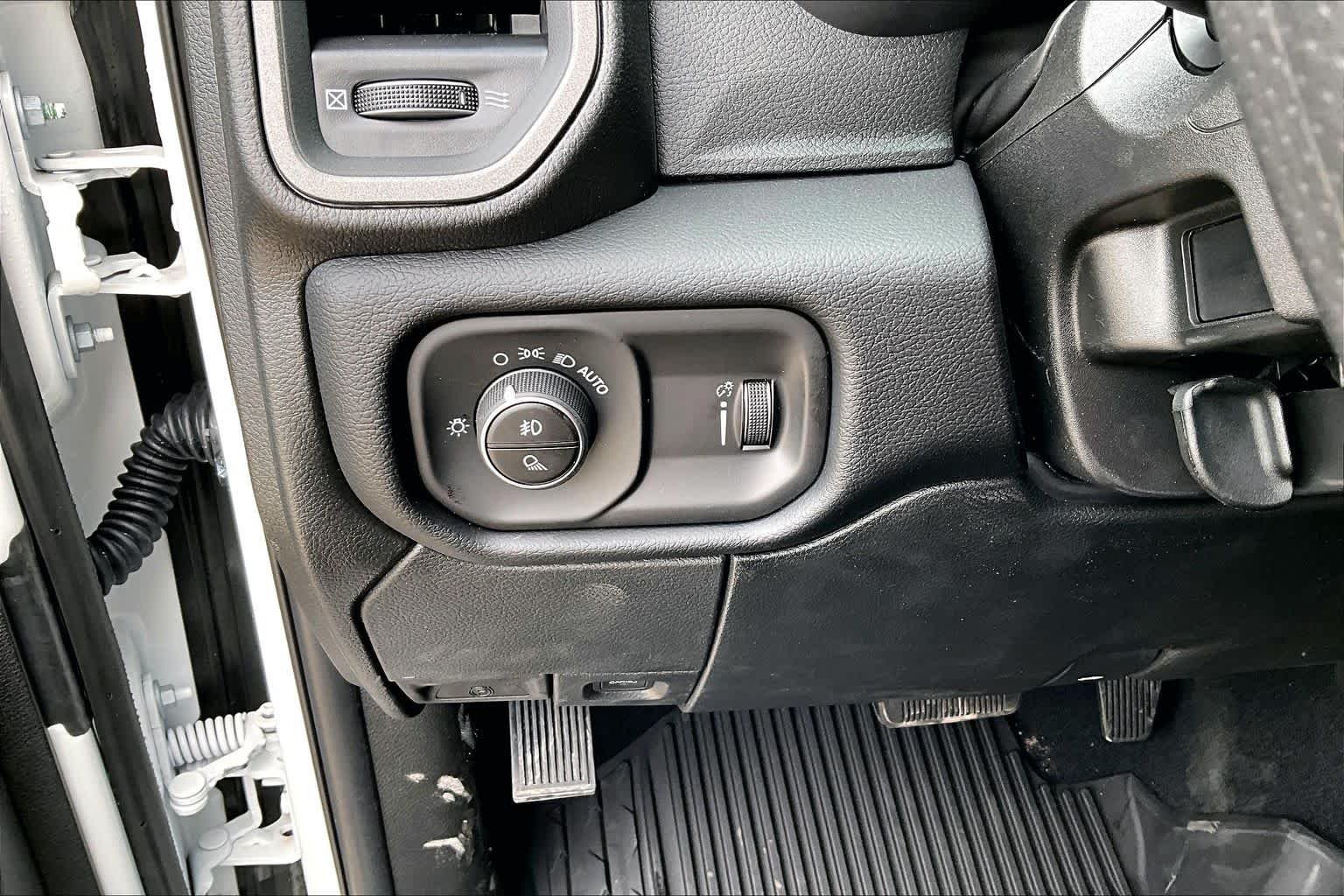 New 2026 Bright White Clearcoat RAM Black Express image 20