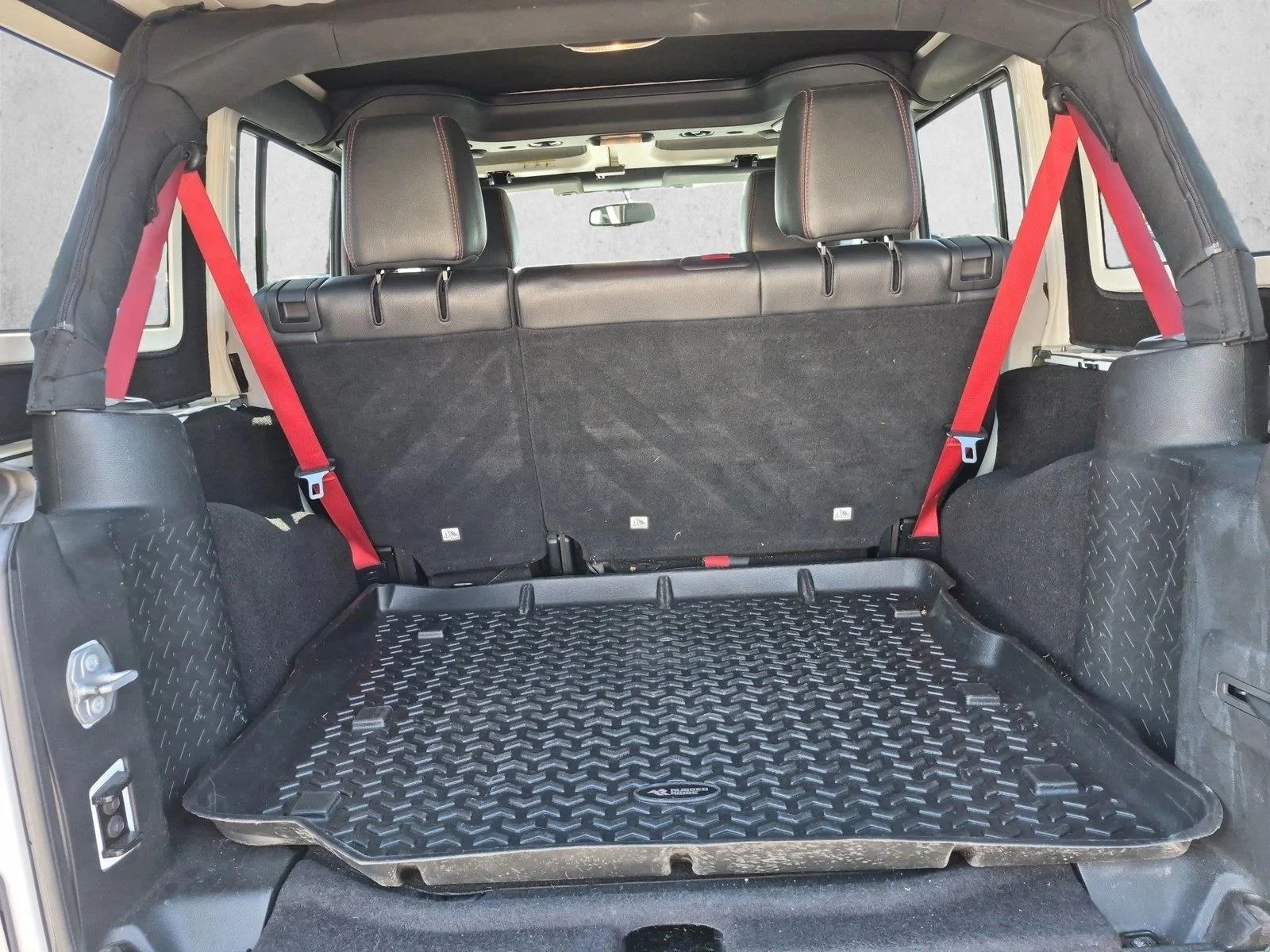 Used 2018 Bright White Clearcoat Jeep Rubicon Recon image 6