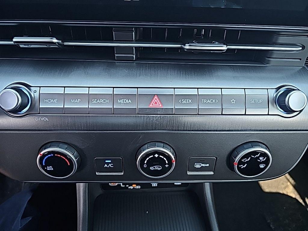 New 2026 Black Hyundai SE AWD image 18