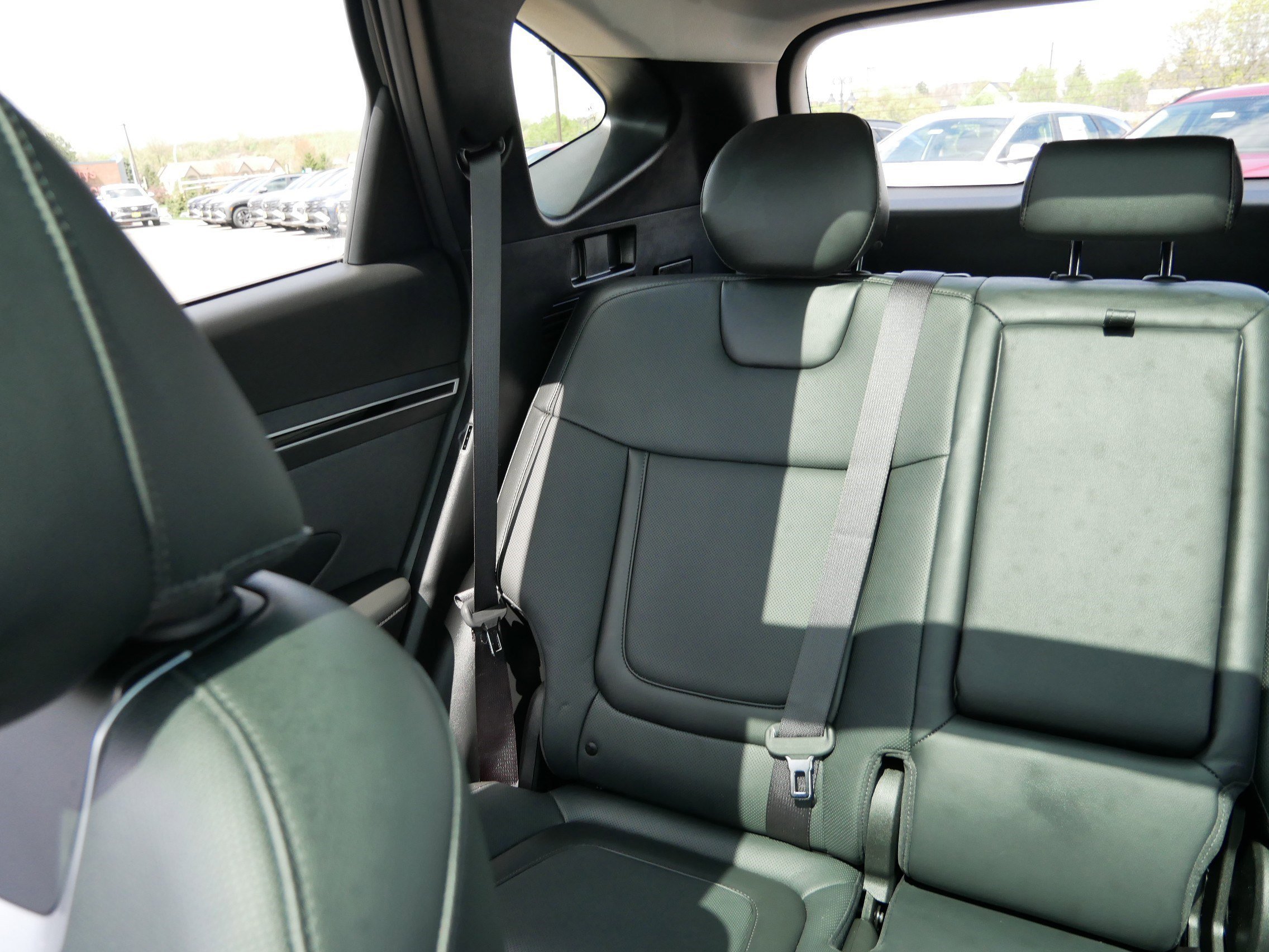 Certified Used 2023 Amazon Gray Hyundai Limited image 12