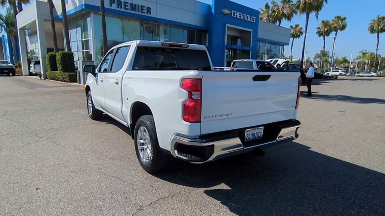 Used 2021 SUMMIT WHITE Chevrolet LT image 6
