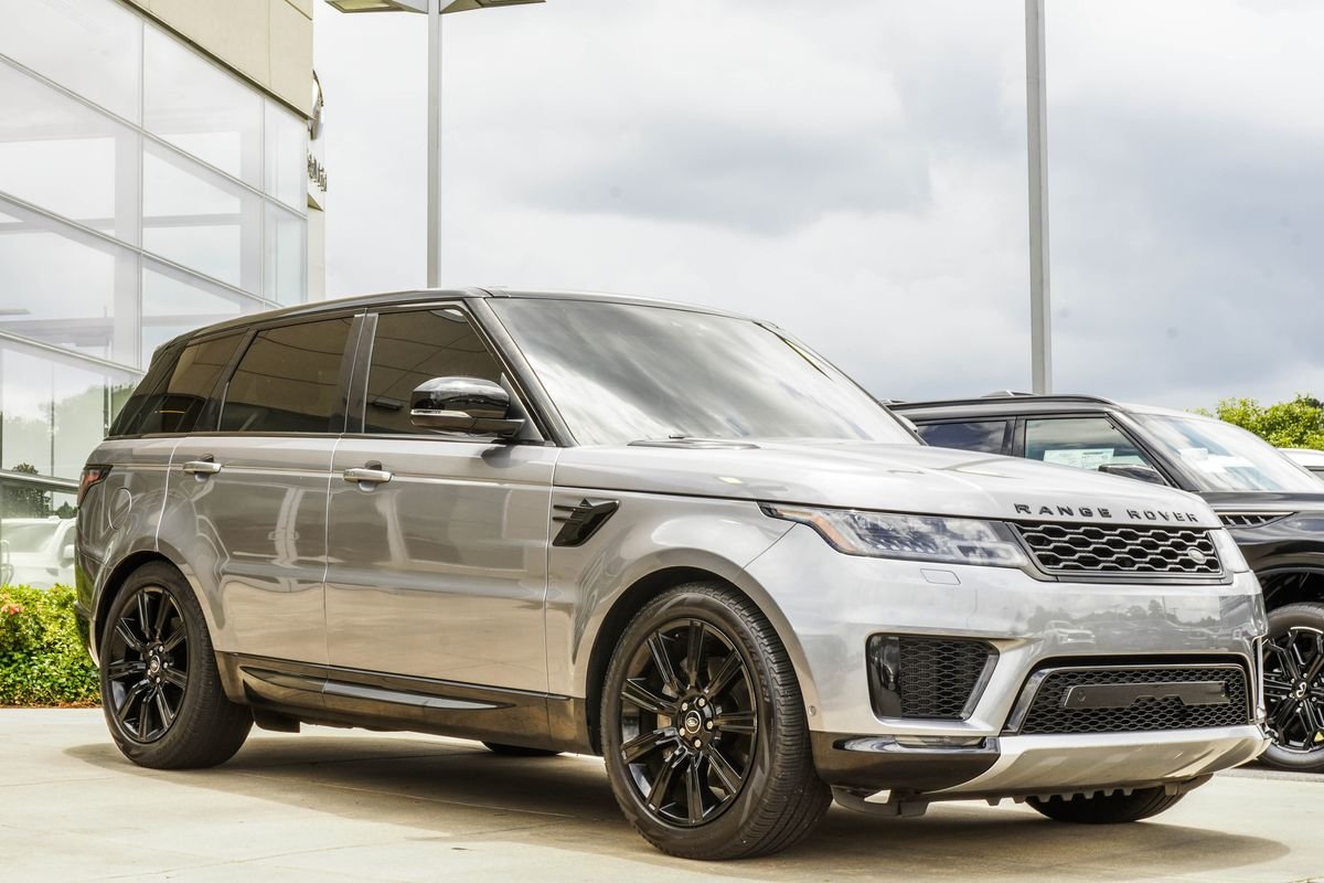 Used 2022 Silver Land Rover HSE Silver Edition image 4