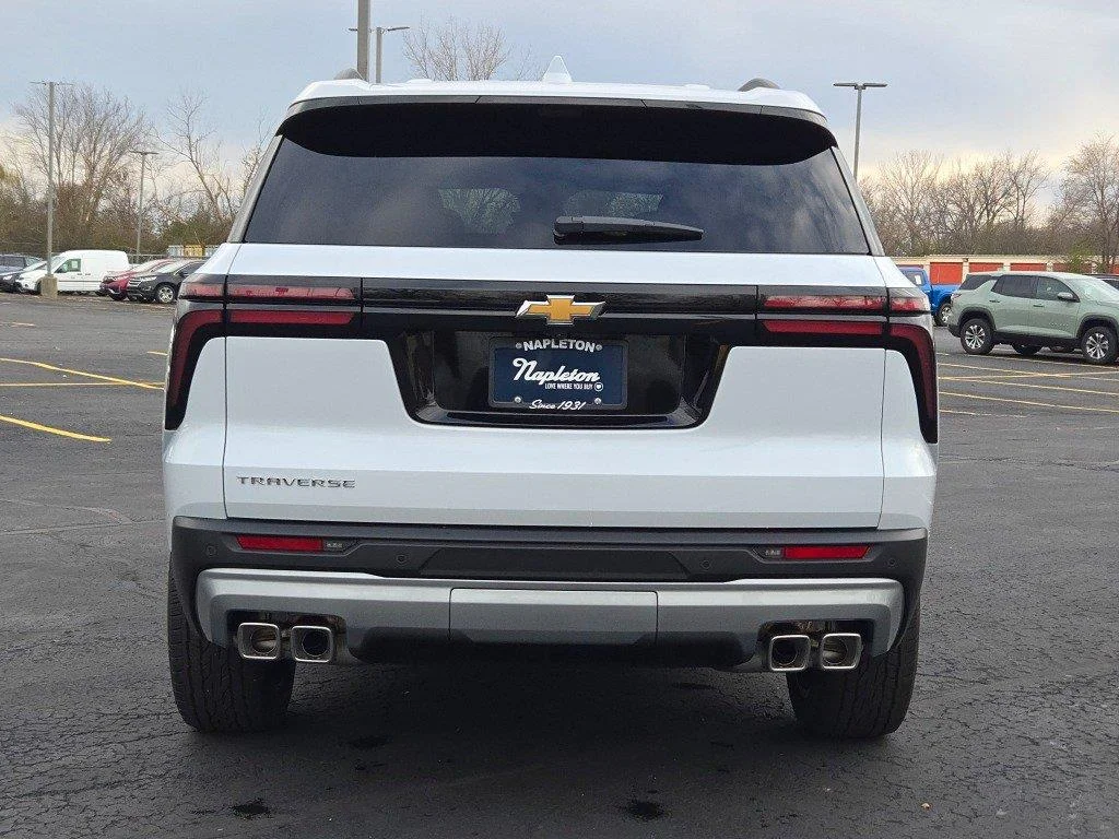 2026 Chevrolet Traverse LT - Photo 13