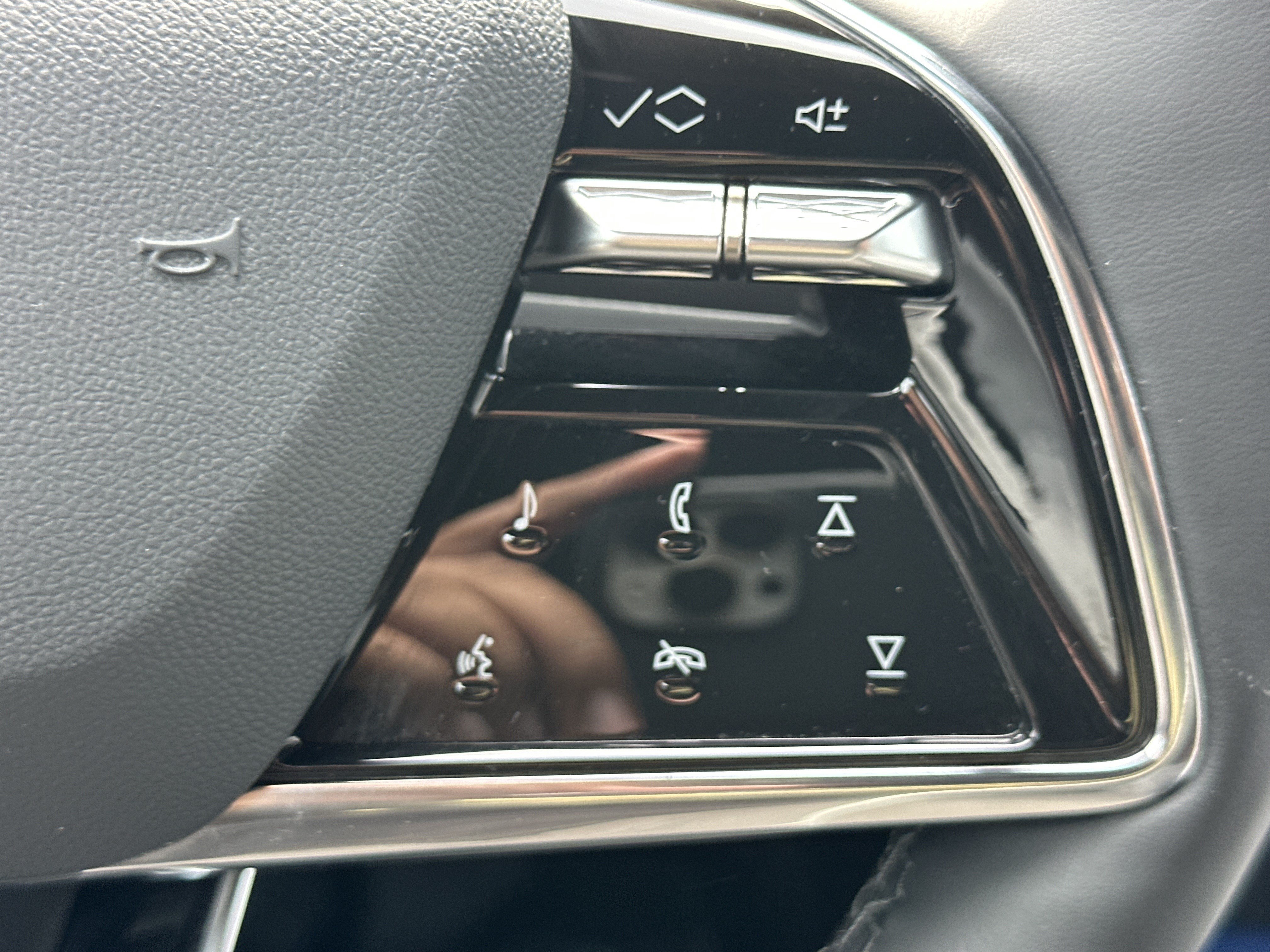 2025 Cadillac LYRIQ Sport 2 - Photo 28