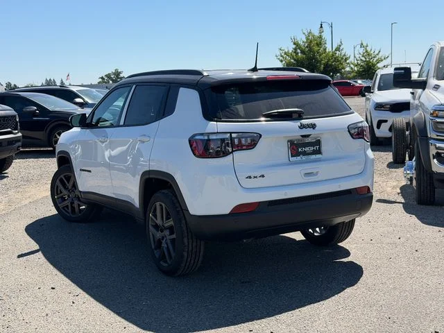 New 2026 Bright White Clear-Coat Exterior Paint Jeep Limited image 9