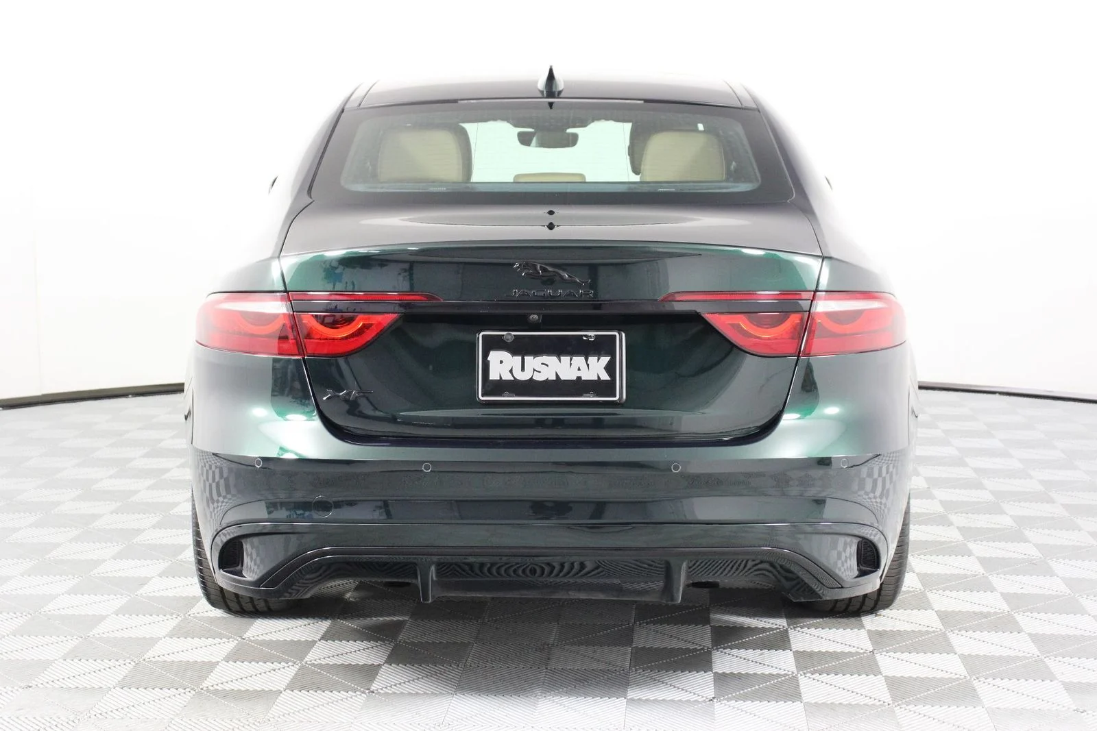 Used 2023 British Racing Green Metallic Jaguar SE image 5