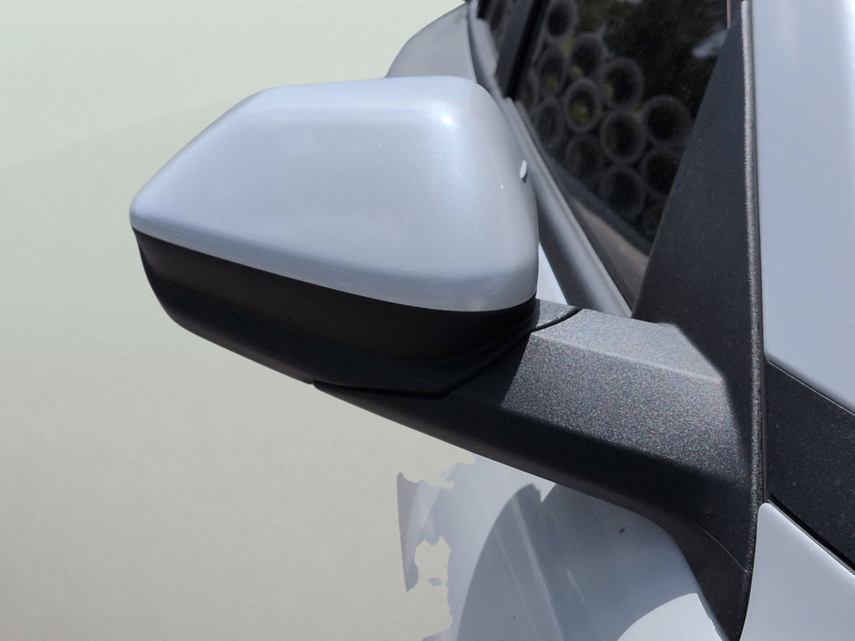 New 2026 Snow White Pearl Kia LXS image 46