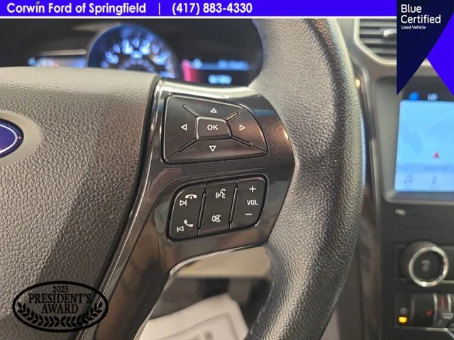 Used 2019 White Platinum Clearcoat Metallic Ford XLT image 36
