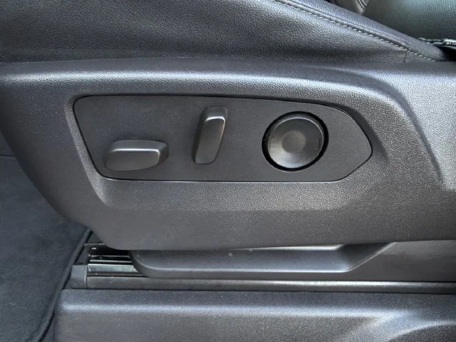 2024 GMC Sierra 1500 SLT - Photo 32