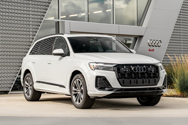 2026 Audi Q7 Premium