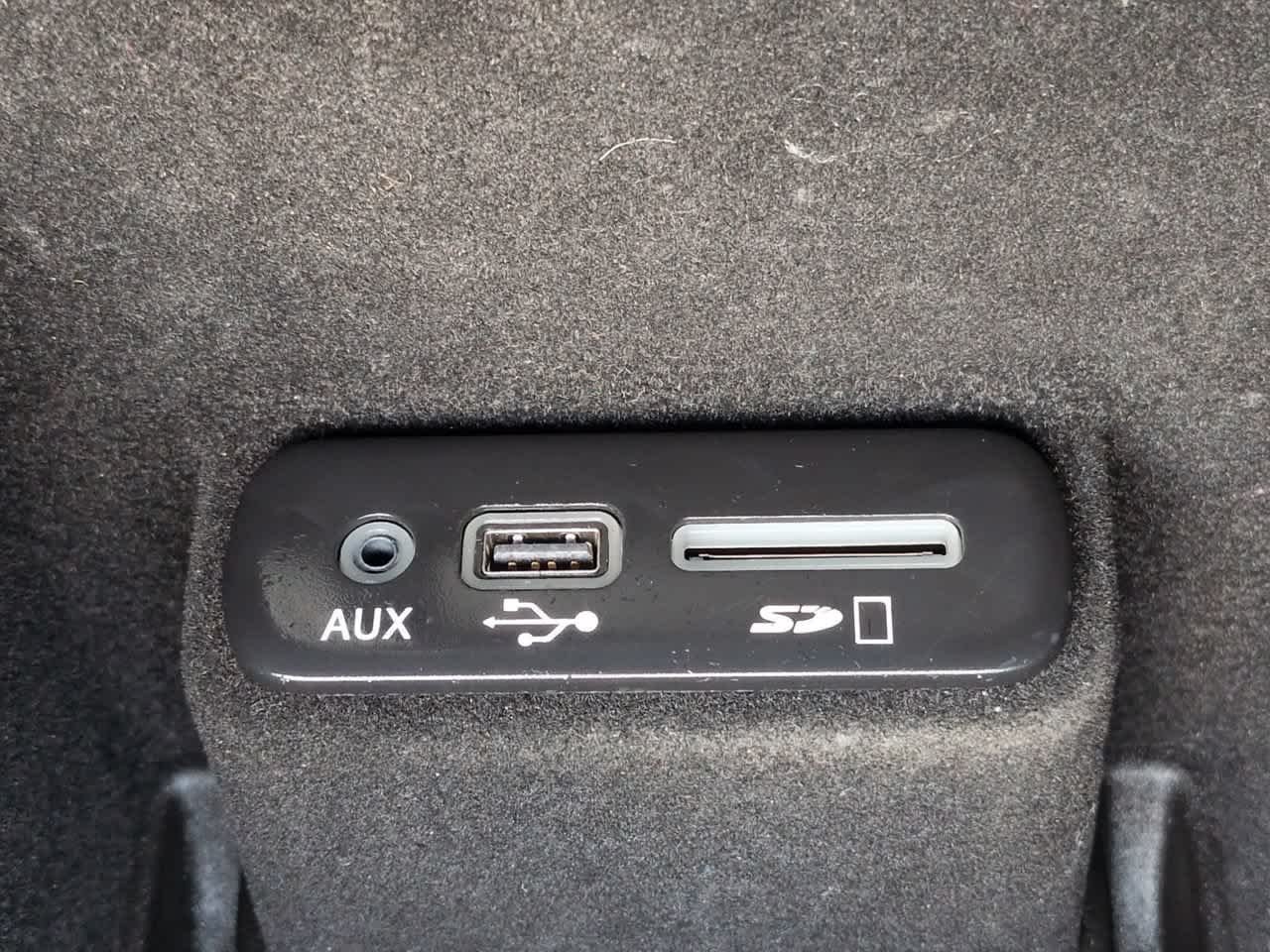 Used 2016 Bright White Clearcoat Dodge SXT image 20