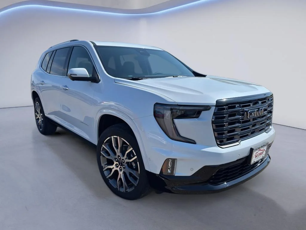New 2026 Glacier White Tricoat GMC Denali Ultimate image 4