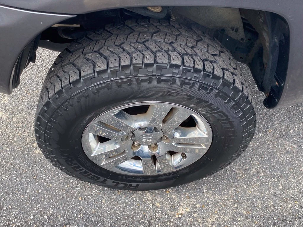 Used 2014 Gray Toyota Base image 21