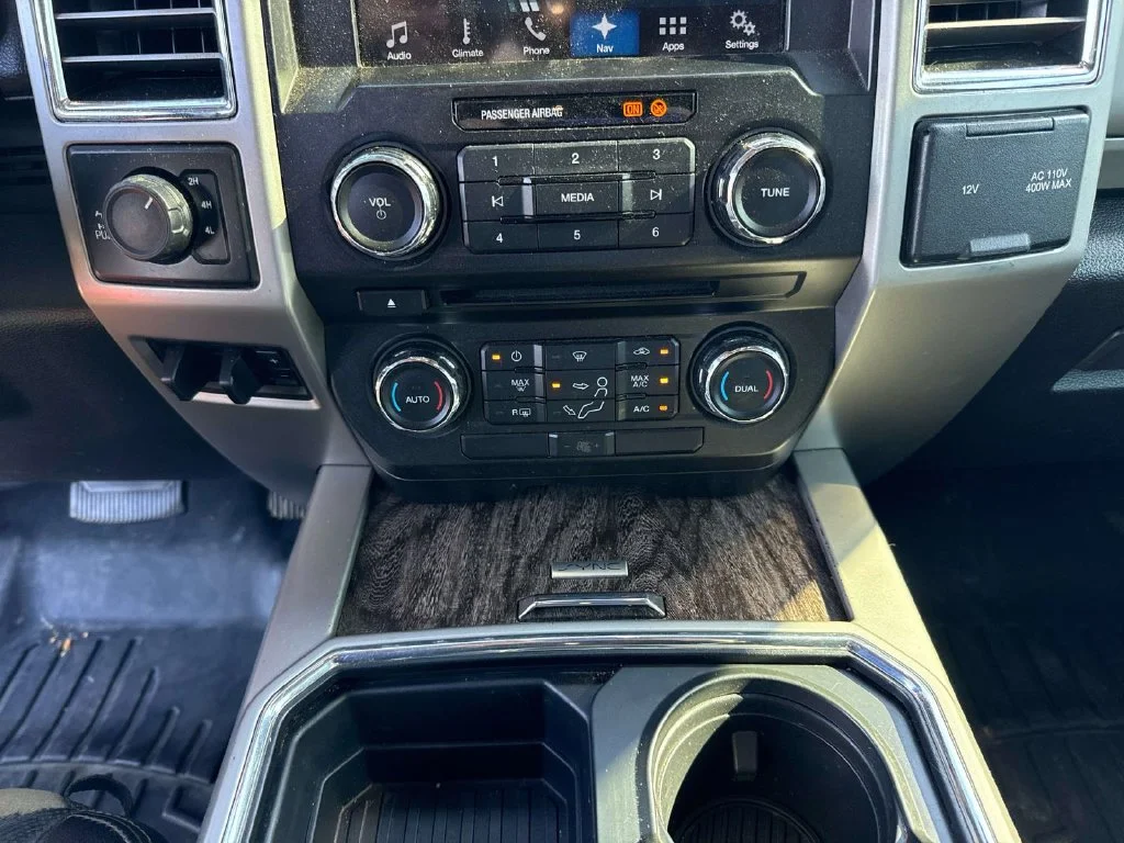 Used 2017 Gray Ford Lariat image 32