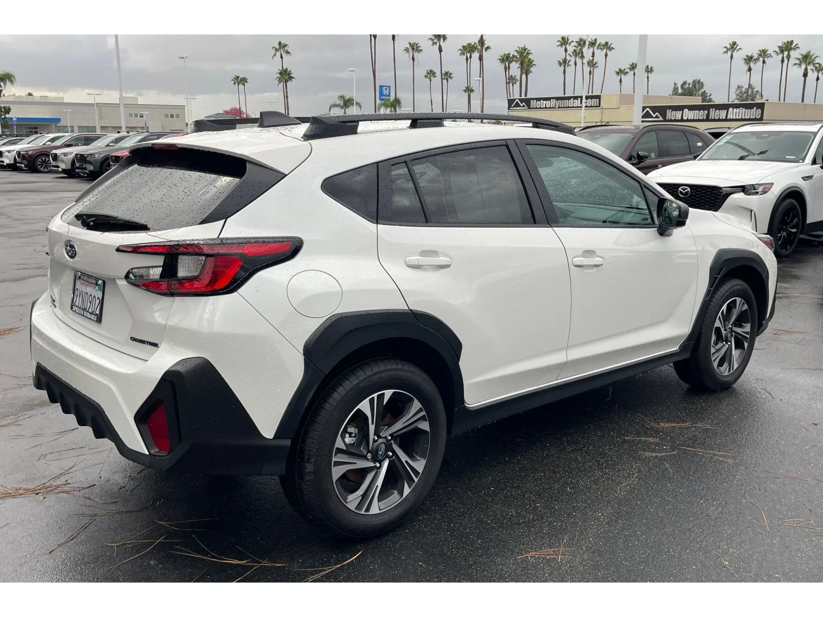 Used 2026 Crystal White Pearl Subaru Premium image 2