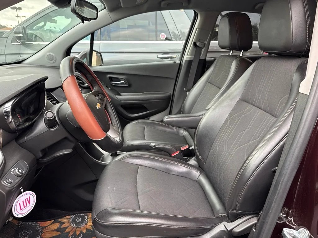 Used 2020 Red Chevrolet LT image 9