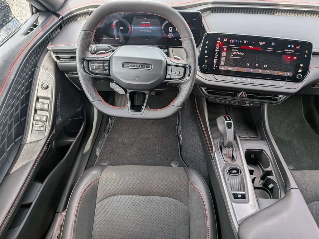 New 2026 Diamond Black Crystal Pearlcoat Dodge R/T image 18