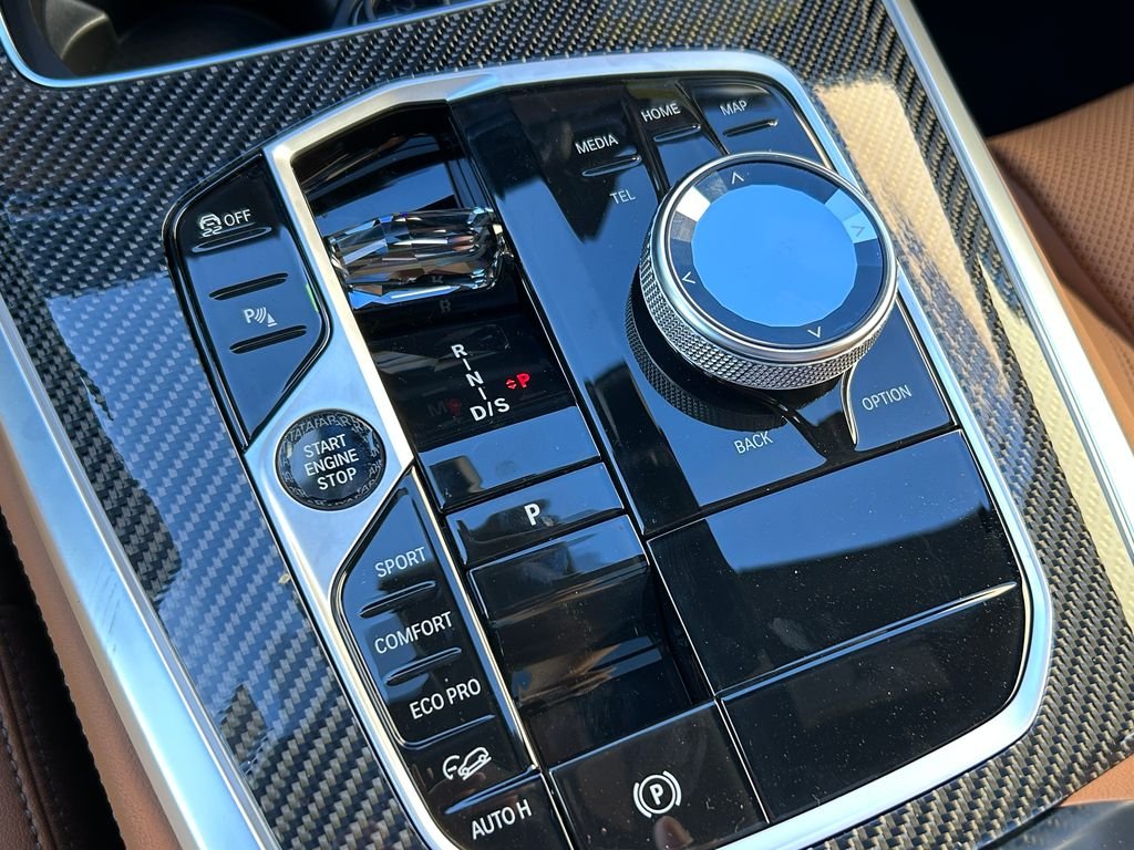 New 2026 Mineral White Metallic BMW M60i image 28