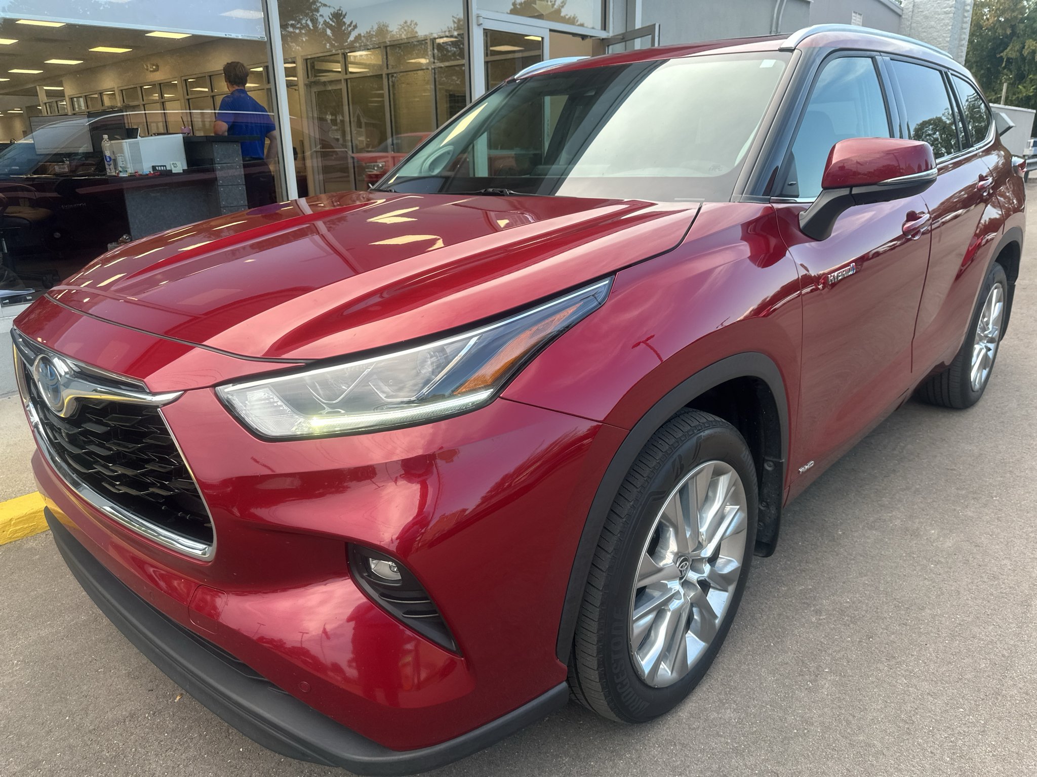 Used 2020 Ruby Flare Pearl Toyota Hybrid Limited image 3